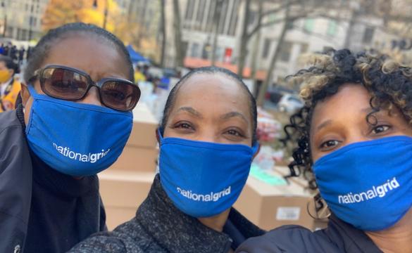 National Grid colleagues giving back in Brooklyn over the winter holiday season