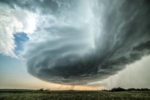 StormSupercellSpinningOpenFields_300x200.jpg Storm supercell for National Grid story '6 myths about climate change busted'