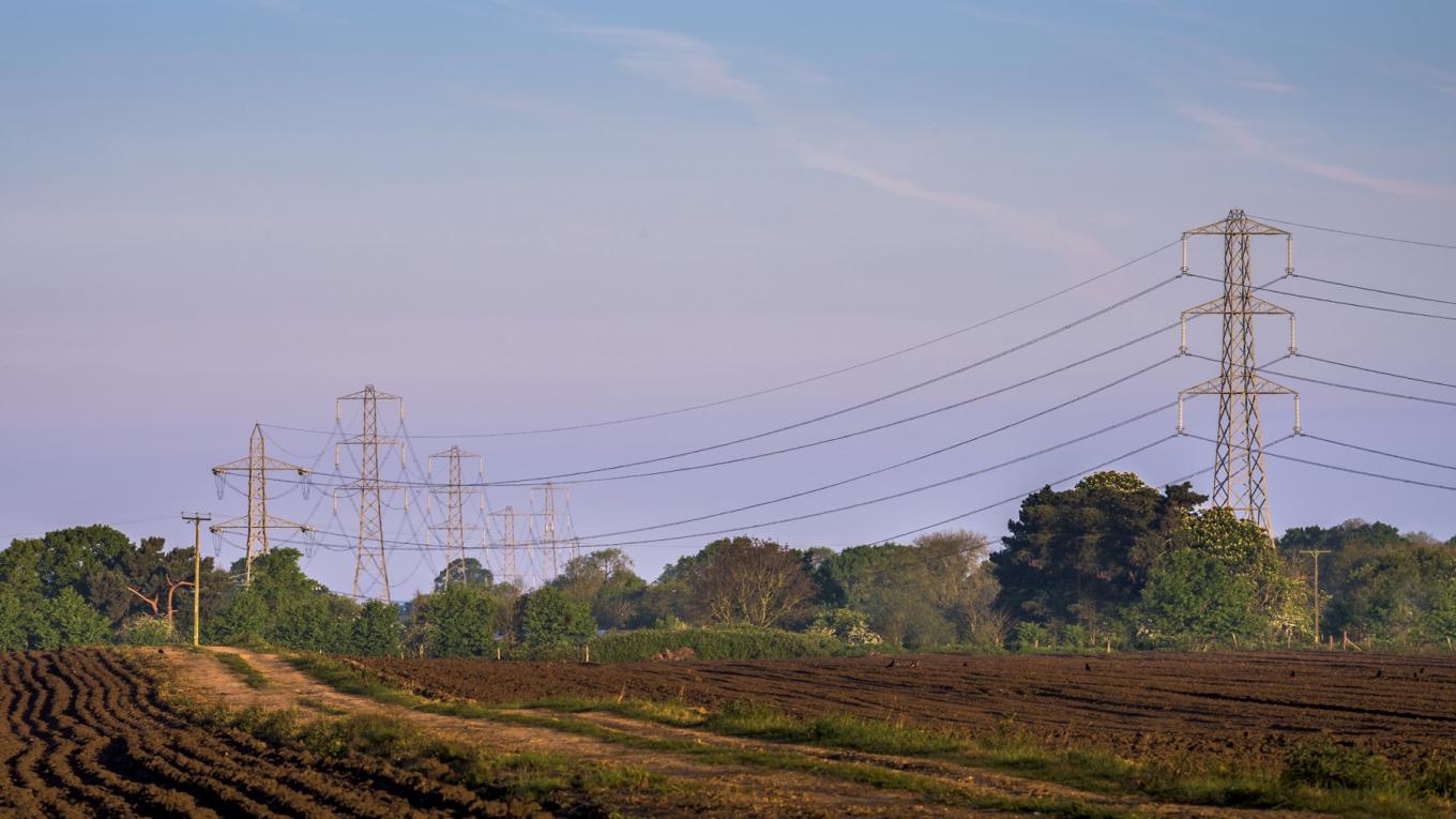 _DSC8858 2.jpg North Wessex Downs pylons