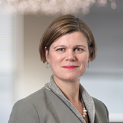 nicola-shaw.png National Grid Executive Director UK portrait over out of focus background - Nicola Shaw